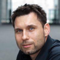 dr hab. Tomasz Besta